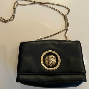 Gianni Versace Lion 🦁 purse